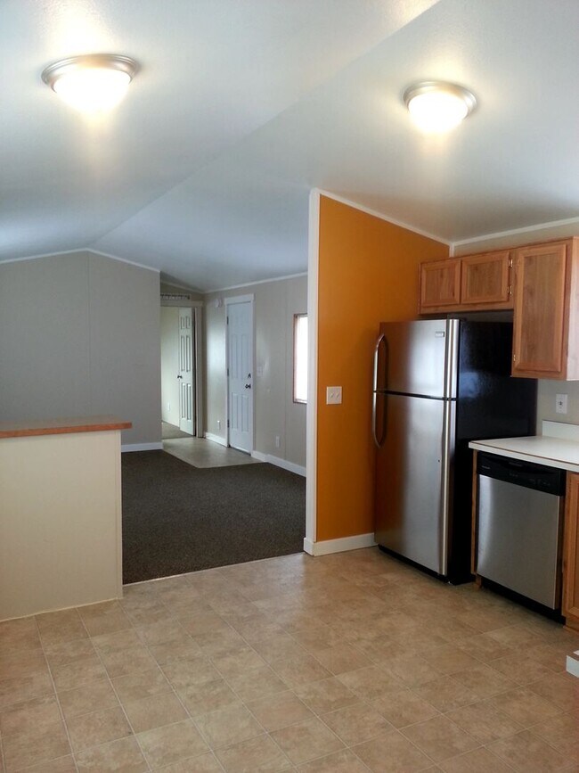 Photo - Great 2 Bedroom 1 Bathroom home in North Pointe!