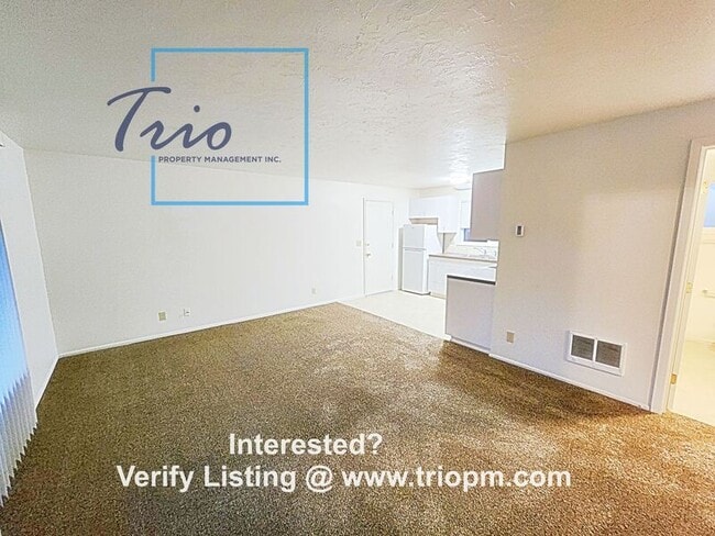 Photo - 817 E 35th Pl