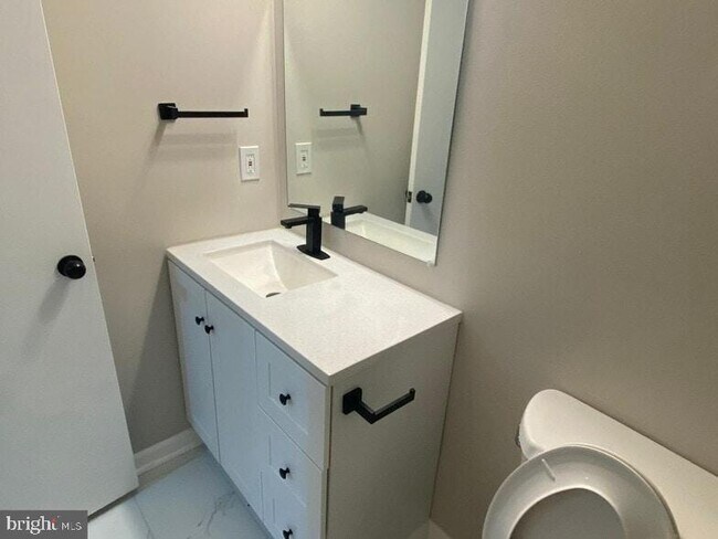 Photo - 13511 Ambassador Dr