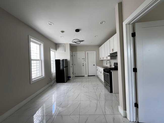Photo - 482 Kennedy Blvd Unit 3F