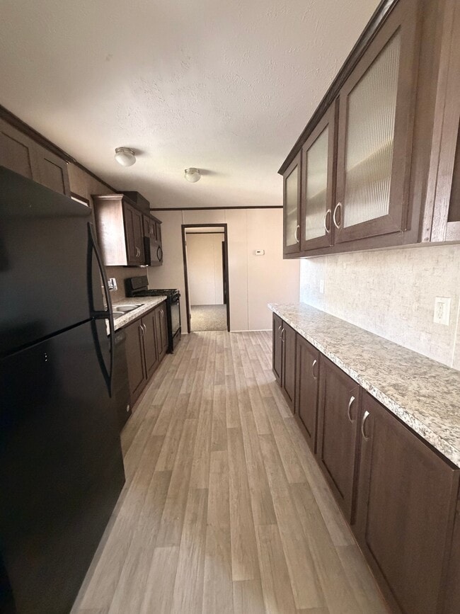 Photo - 175 Parker Lake Dr