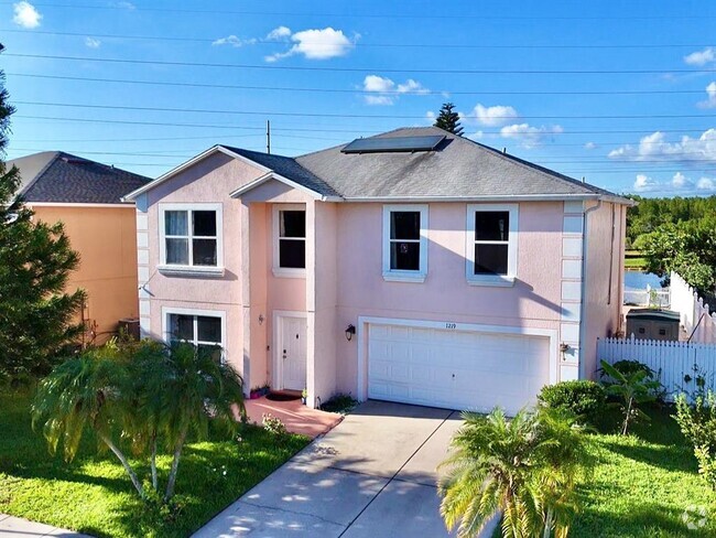 Building Photo - 1219 Kempton Chase Pkwy Rental