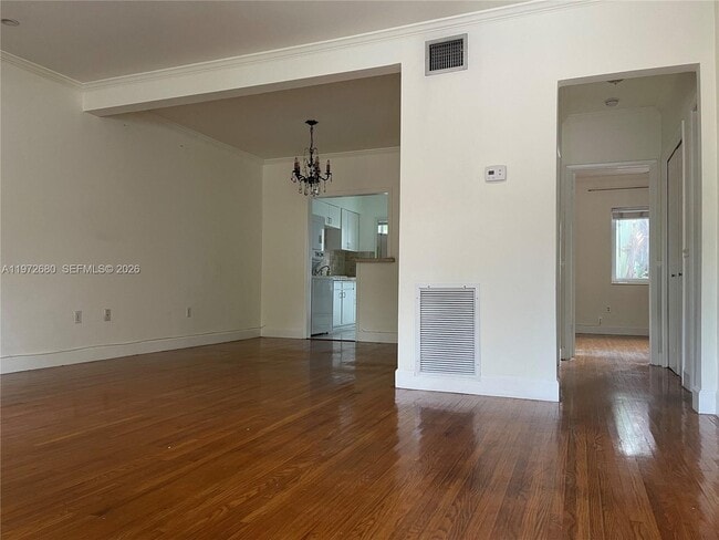 Photo - 4780 Pine Tree Dr Unit 8