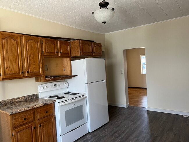 Photo - 743 N Eddy St