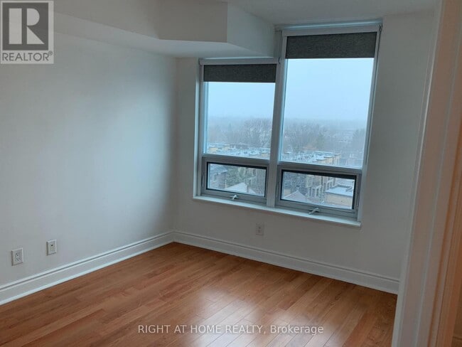 Photo - 25 Greenview Ave Unit 815