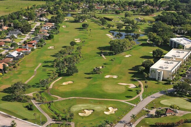 Photo - "Charming 2-Bed, 2-Bath Condo Oasis in Bradenton's Heart!" Unit 107