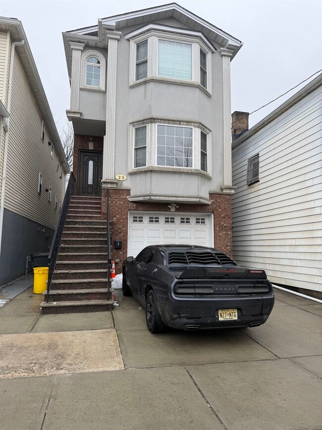 Building Photo - 23 Reynolds Ave