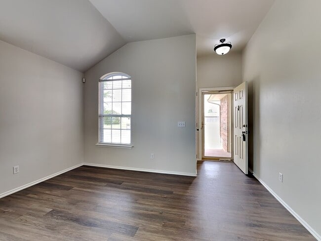 Photo - 2165 Robin Ridge Ln