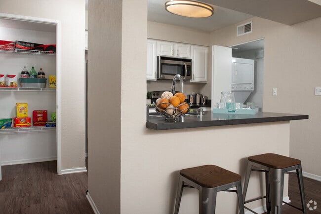 Building Photo - IMT Wood Ranch Rental
