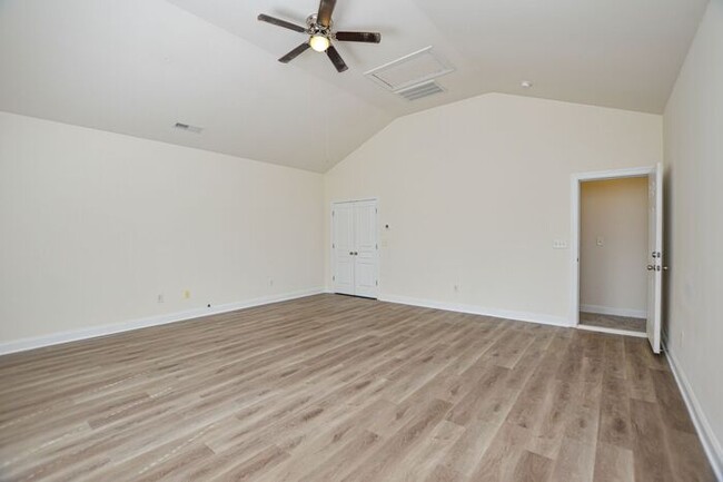 Photo - CHARLESTON style home in Bonterra - LAWN C...
