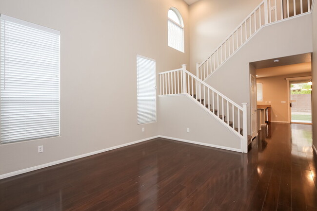 Photo - 324 Point Loma Ave