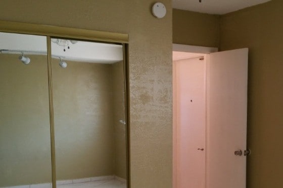 Building Photo - 2842 Van Buren St Unit 2840