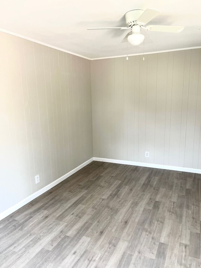Photo - 106 Lassiter Dr Unit Apartment B