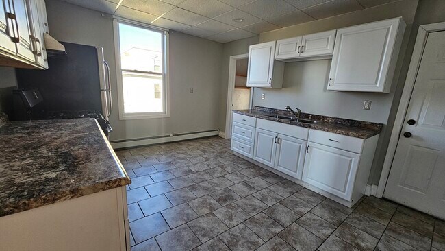 Photo - 204 High St Unidad 2