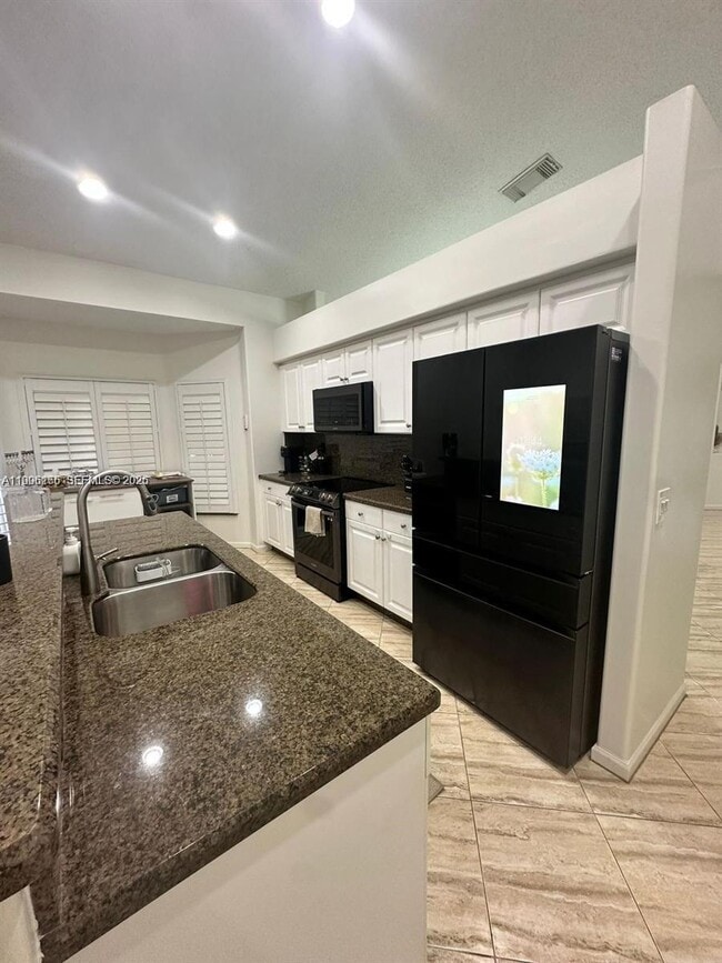 Photo - 4938 SW 33rd Way