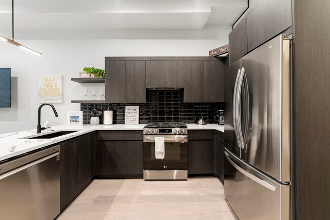 Photo - 318 W Grand Ave Unit ID1244920P