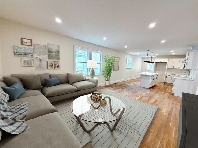 Building Photo - 28 Pitcher Ave Unit 1