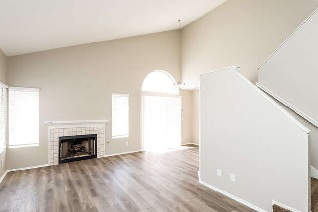 Photo - 1733 Autumn Rust Dr