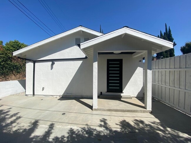 Building Photo - 18635 Community St