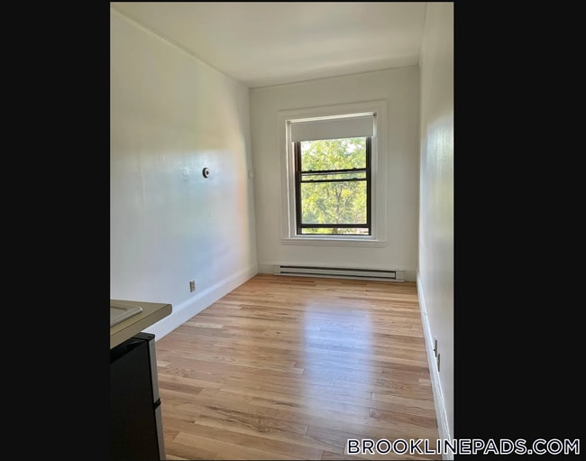 Photo - 1061 Beacon St Unit 6