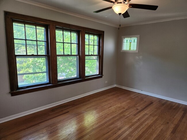 Photo - 2336 W Waveland Ave Unit 2