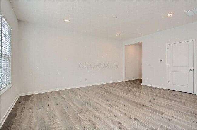 Photo - 1495 Jarry Ave