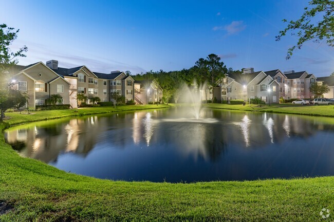 Building Photo - The Grand Reserve Lee Vista Rental