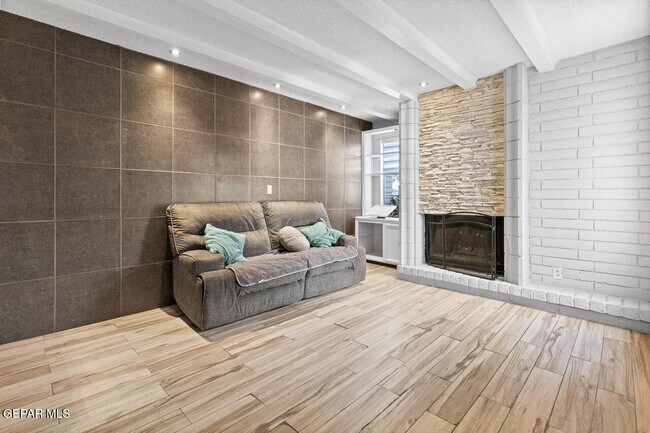 Photo - 6201 Escondido Dr Unit 10 D