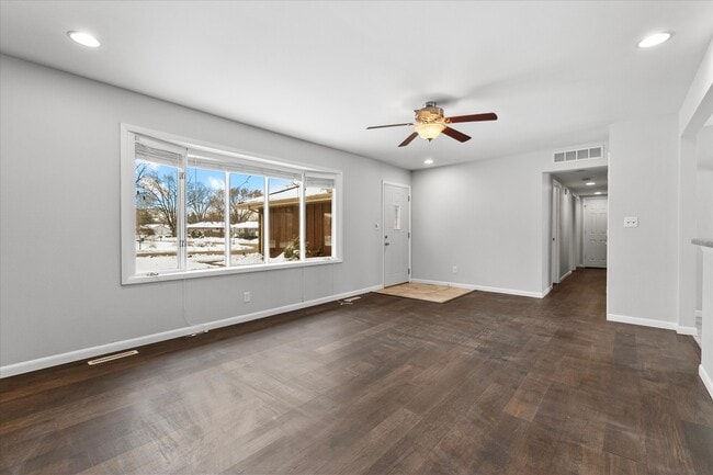 Photo - 1328 Timberline Dr