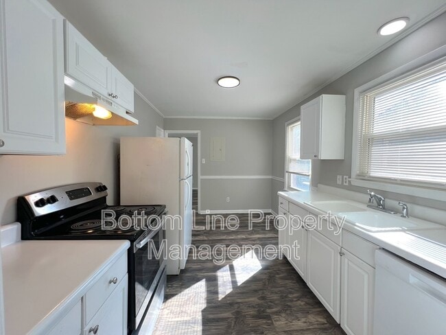 Photo - 1529 Newcastle St