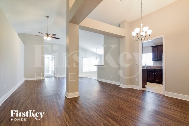 Photo - 14503 Dunrobin Dr