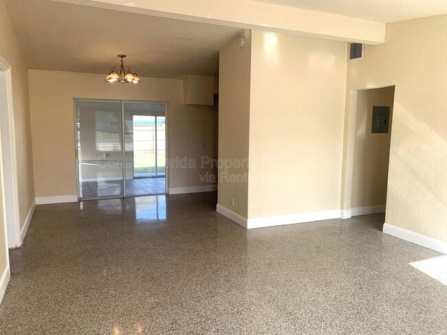 Photo - 202 Bamboo Dr