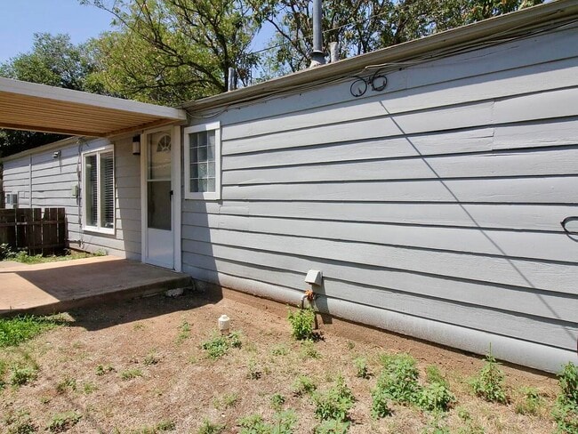 Photo - 2216 30th St