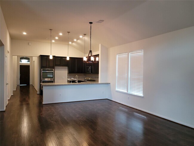 Photo - 1128 Swinford Ct