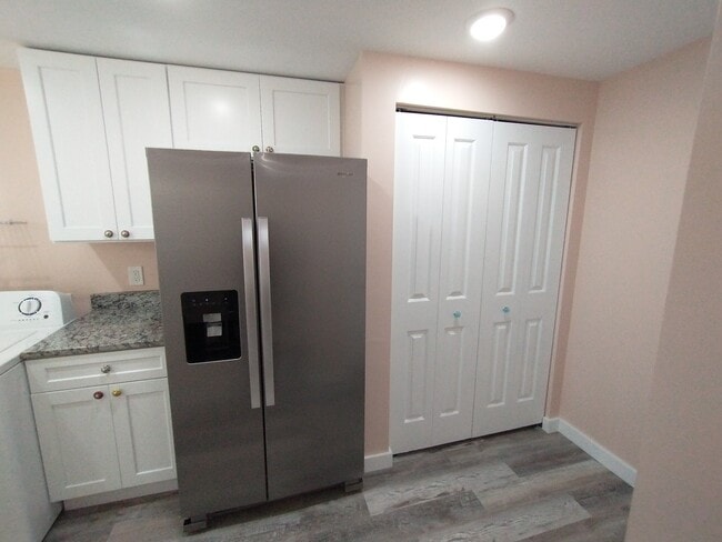 Photo - 135 NW Shannon Ave