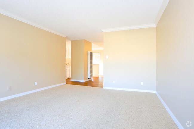 1Bedroom: Living Room