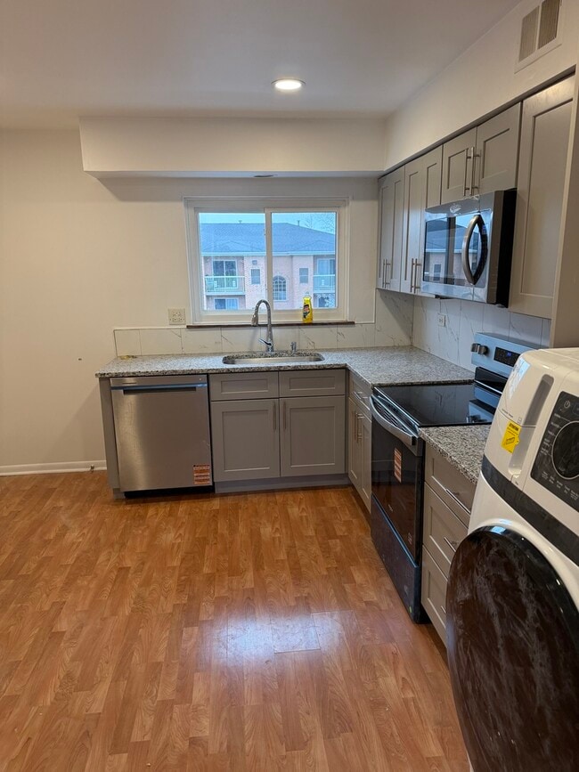 Photo - 4208 Central Rd Unit 4F