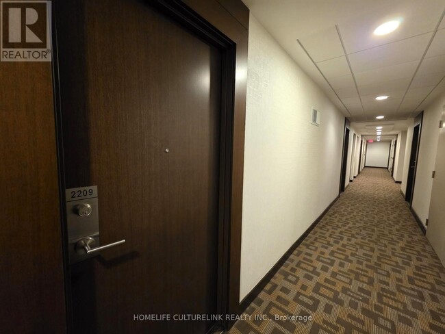 Photo - 151 Village Green Square Unit 2209