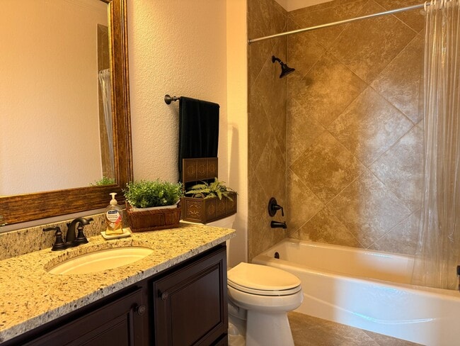 Photo - 1155 Glenwood Loop