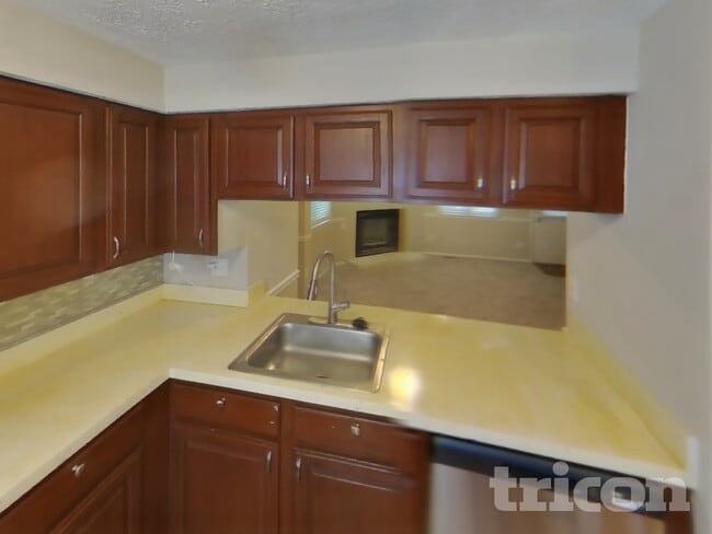7610 Fairbanks Ct