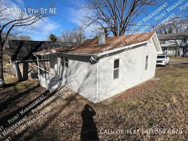 Photo - 1520 19th St NE