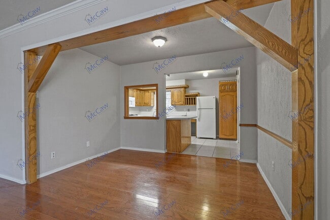 Photo - 213 Gregory Dr