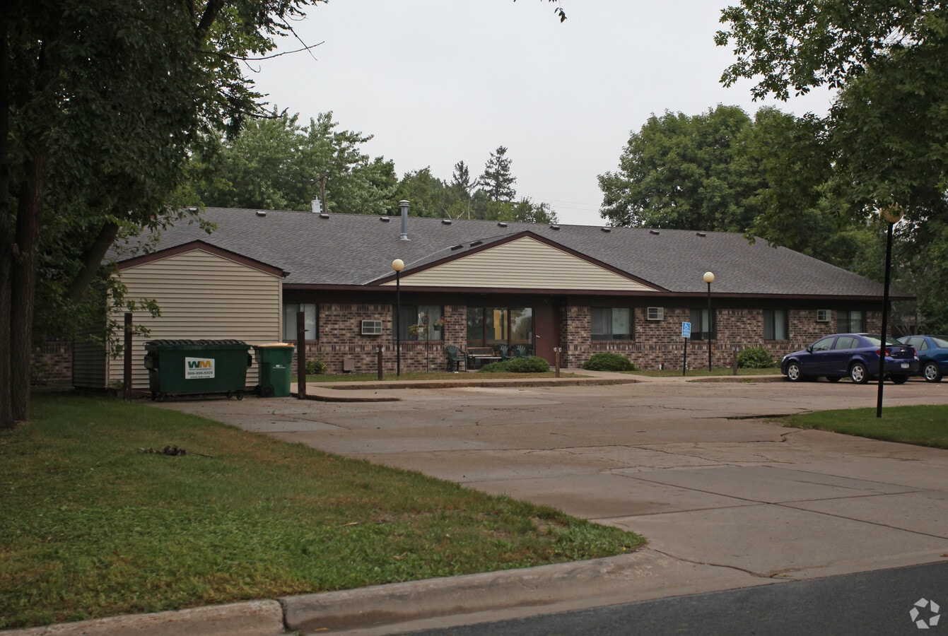 Photo - Hillside Apartments