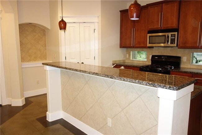 Photo - 8318 Bowling Green Dr