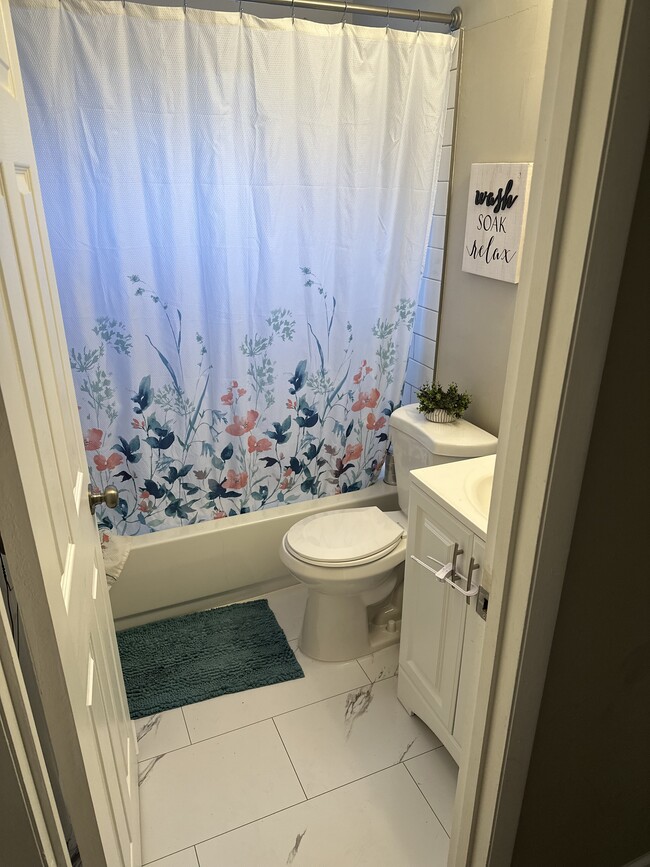 Photo - 6752 Foxbend Ct