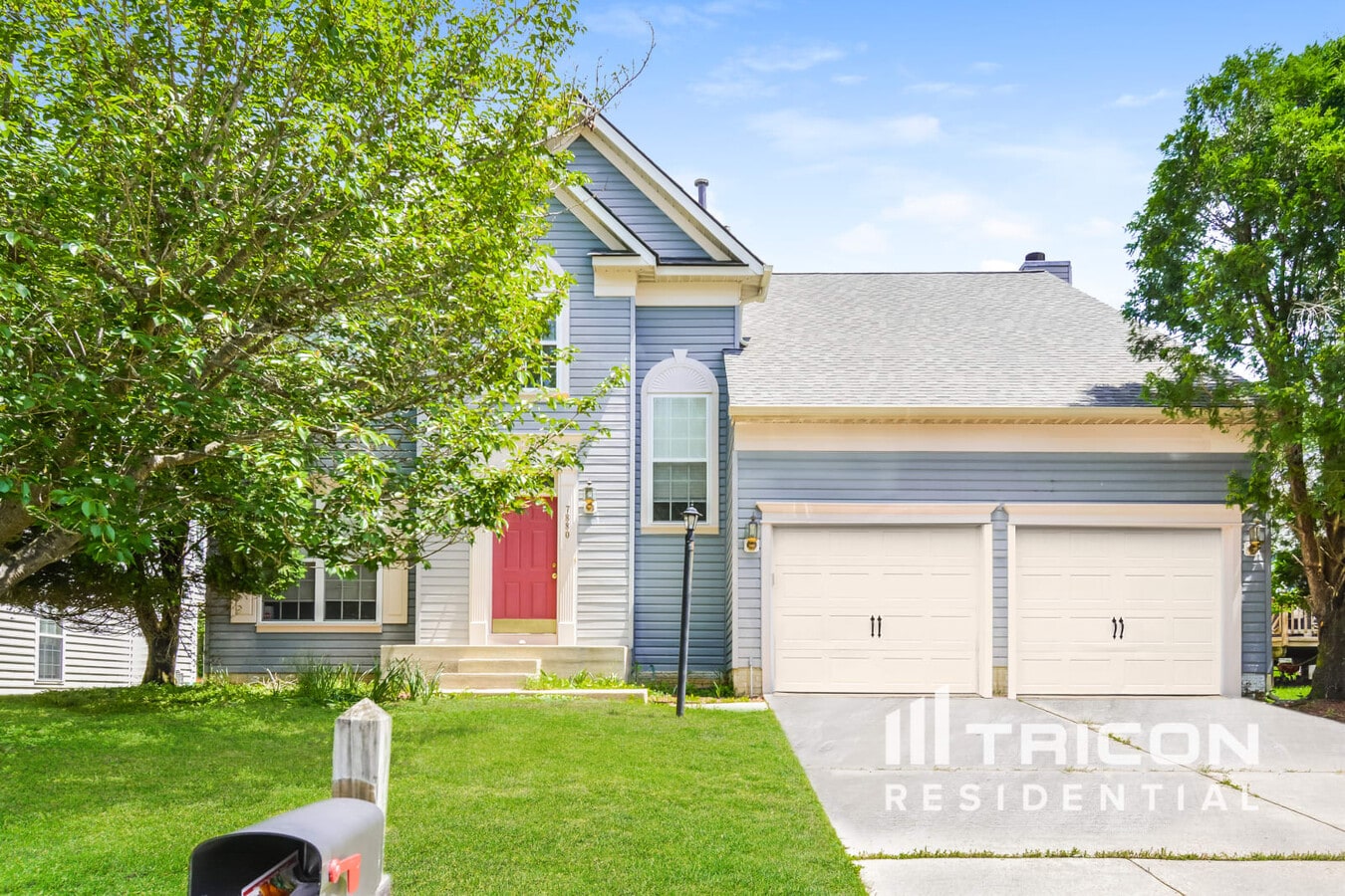 Photo - 7880 King Arthur Ct House