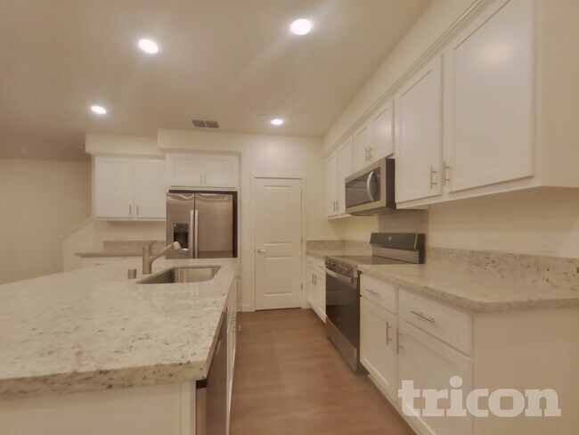 Photo - 2046 Delta Vw Ave