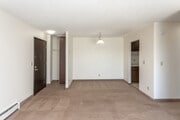 1BR, 1BA - 658SF
