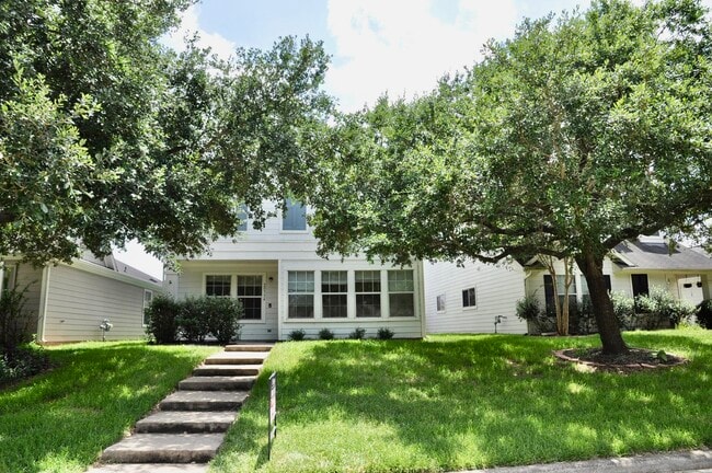 Building Photo - 20734 Settlers Lake Cir N