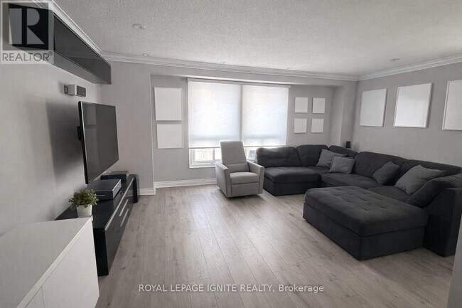 Photo - 147 Enderby Crescent